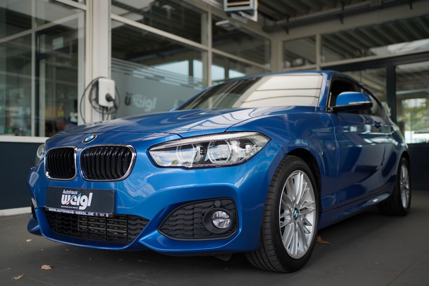 Fahrzeugabbildung BMW 118iA M-Sport KlimaA+LED+Navi+PDC+SHZ+Multi-Lenk
