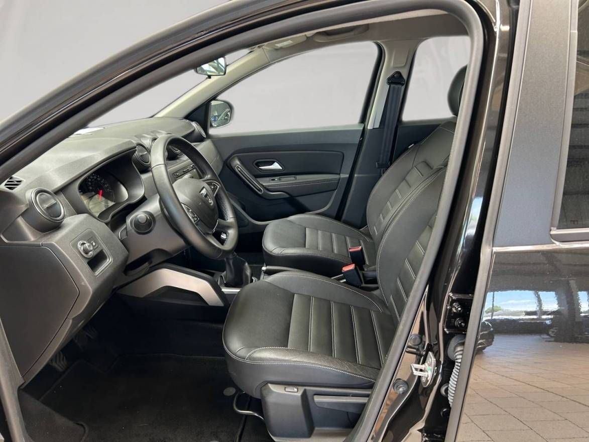 Fahrzeugabbildung Dacia Duster Prestige