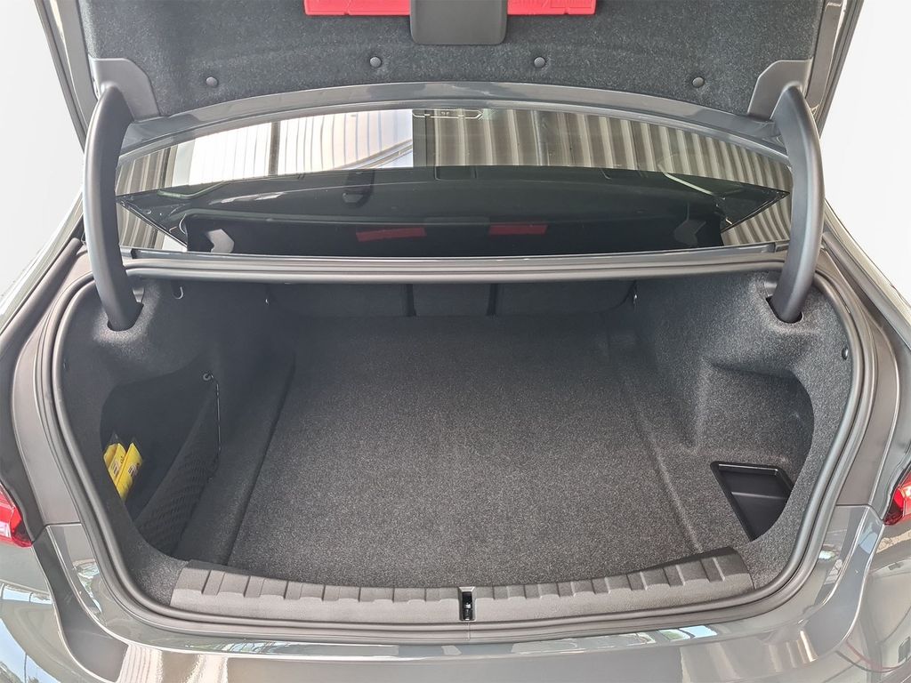 BMW 330 i Limousine M-Sport HK HiFi DAB LED AHK uvm.