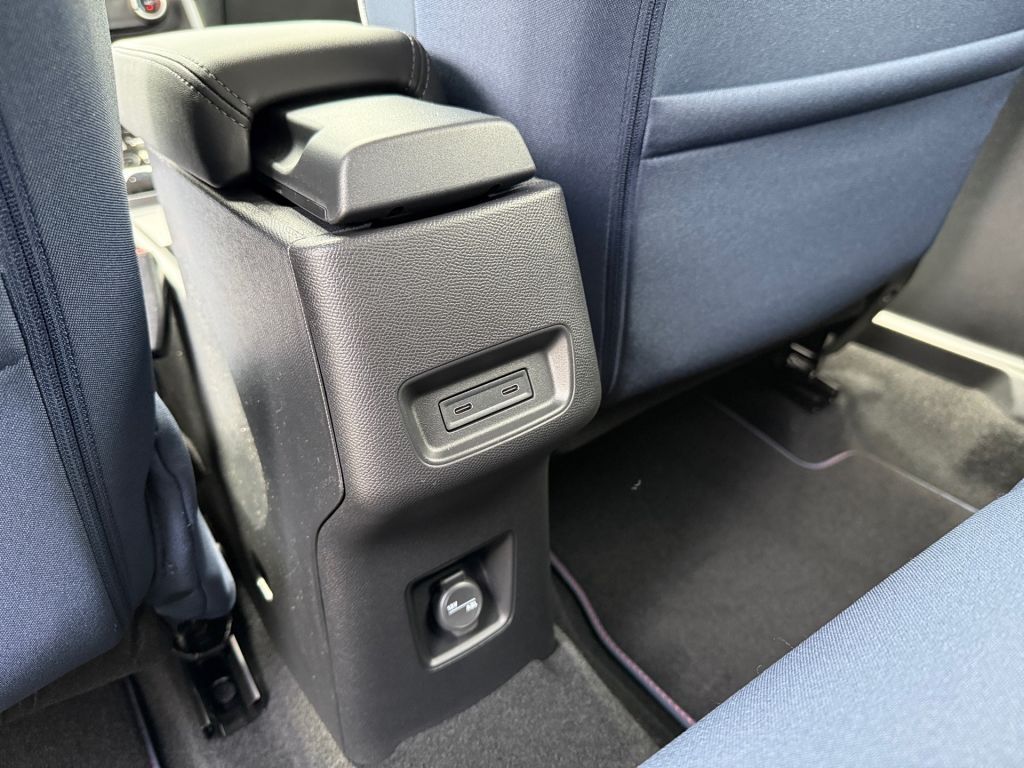 Fahrzeugabbildung Citroën C3 Hybrid 110 COLLECTION