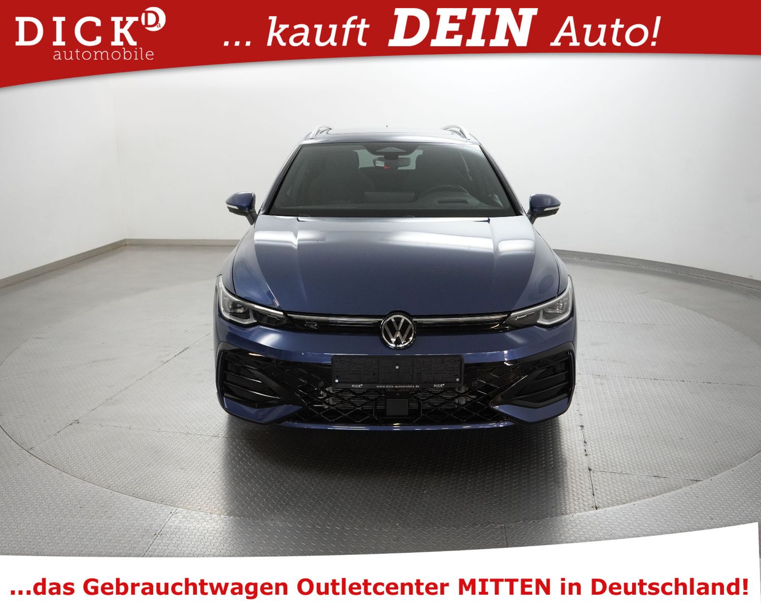 Fahrzeugabbildung Volkswagen Golf VIII 1.5 3X R-LINE+PANO+MATRI+360+HEAD+AHK+