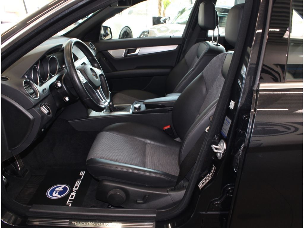 Fahrzeugabbildung Mercedes-Benz C 200 CGI AMG Line 2.Hand+H&K+Comand