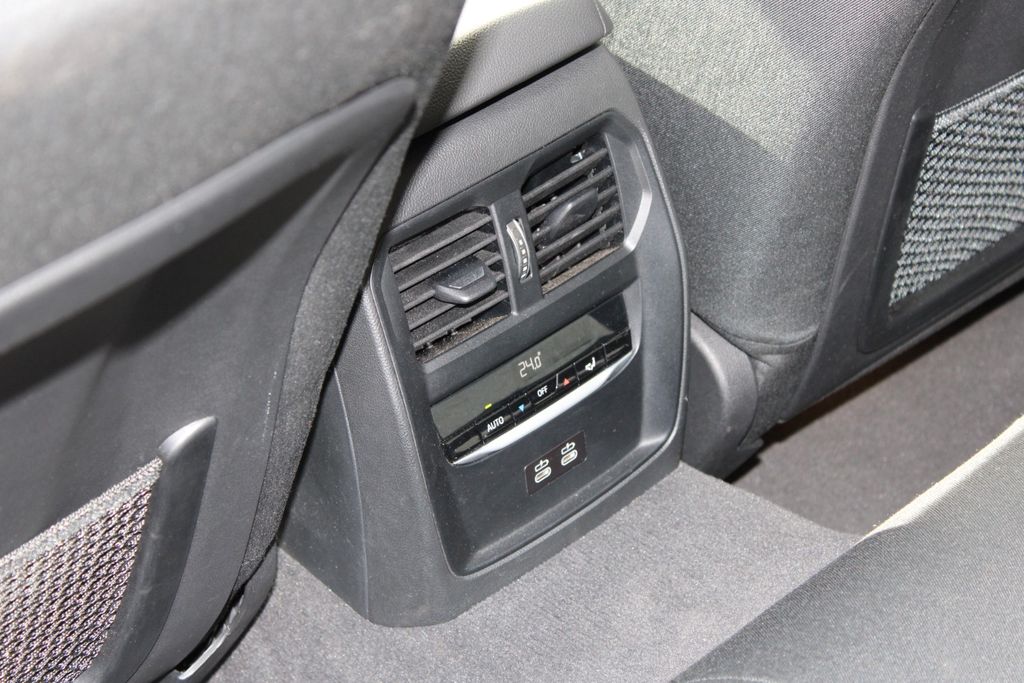 BMW 320d xDrive Touring AUT LED SHZ NAVI PDC ALU