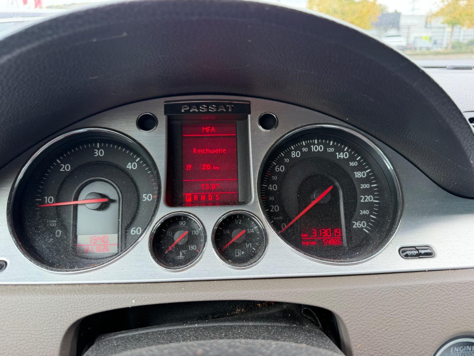 Volkswagen Passat 2006 — photo 11