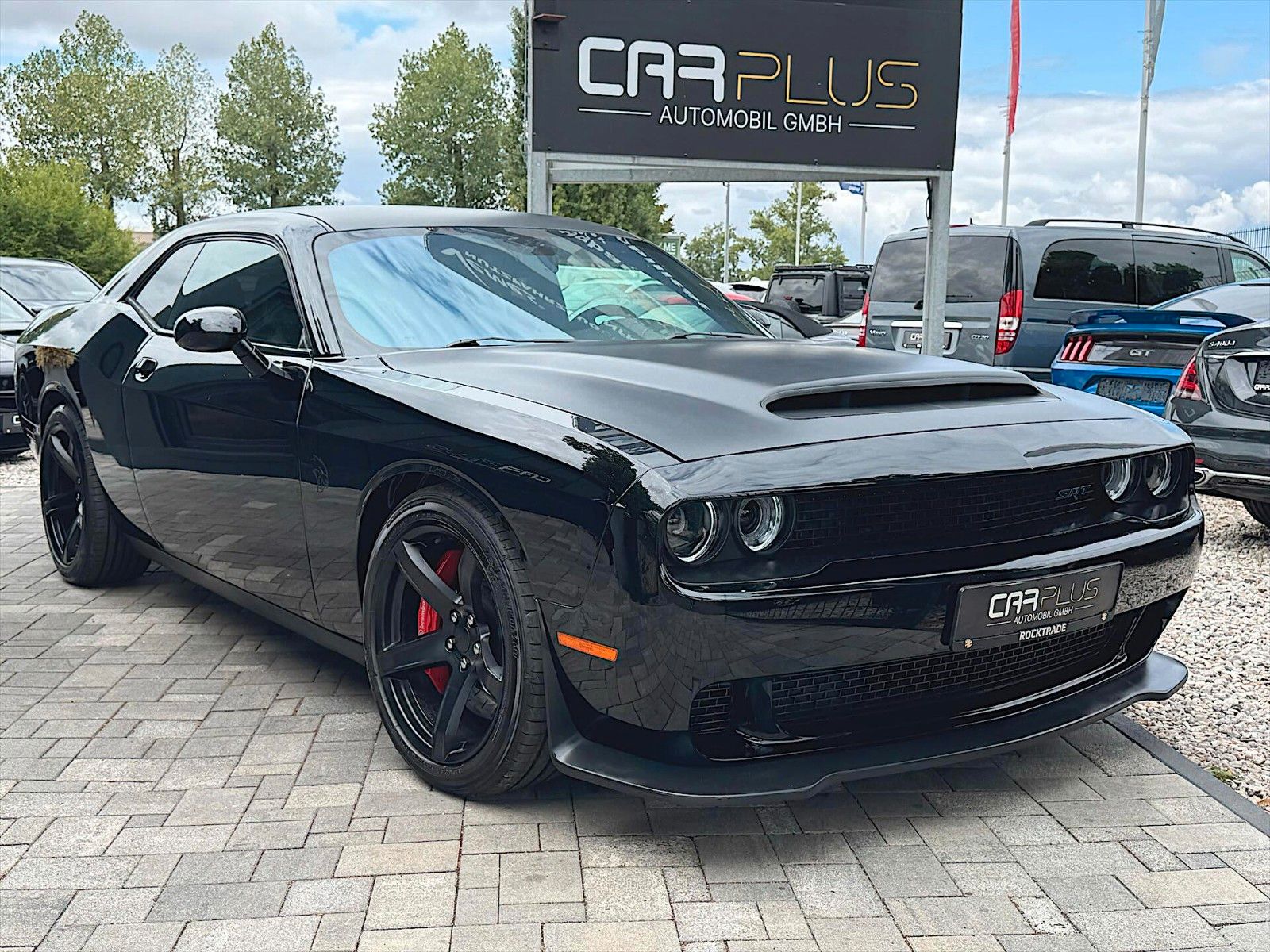 Fahrzeugabbildung Dodge Challenger 6.2 V8 SRT HELLCAT BLACK EDITION H&K
