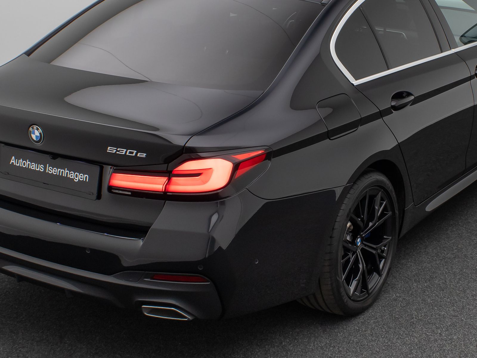 Fahrzeugabbildung BMW 530e M Sport 360° Laser DAB Komfort HUD 19Zoll