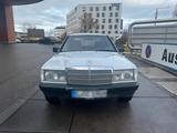 Mercedes-Benz Mercedes benz 190E TÜV NEU H-Zulassung - Mercedes-Benz 190 Gebrauchtwagen in Stuttgart