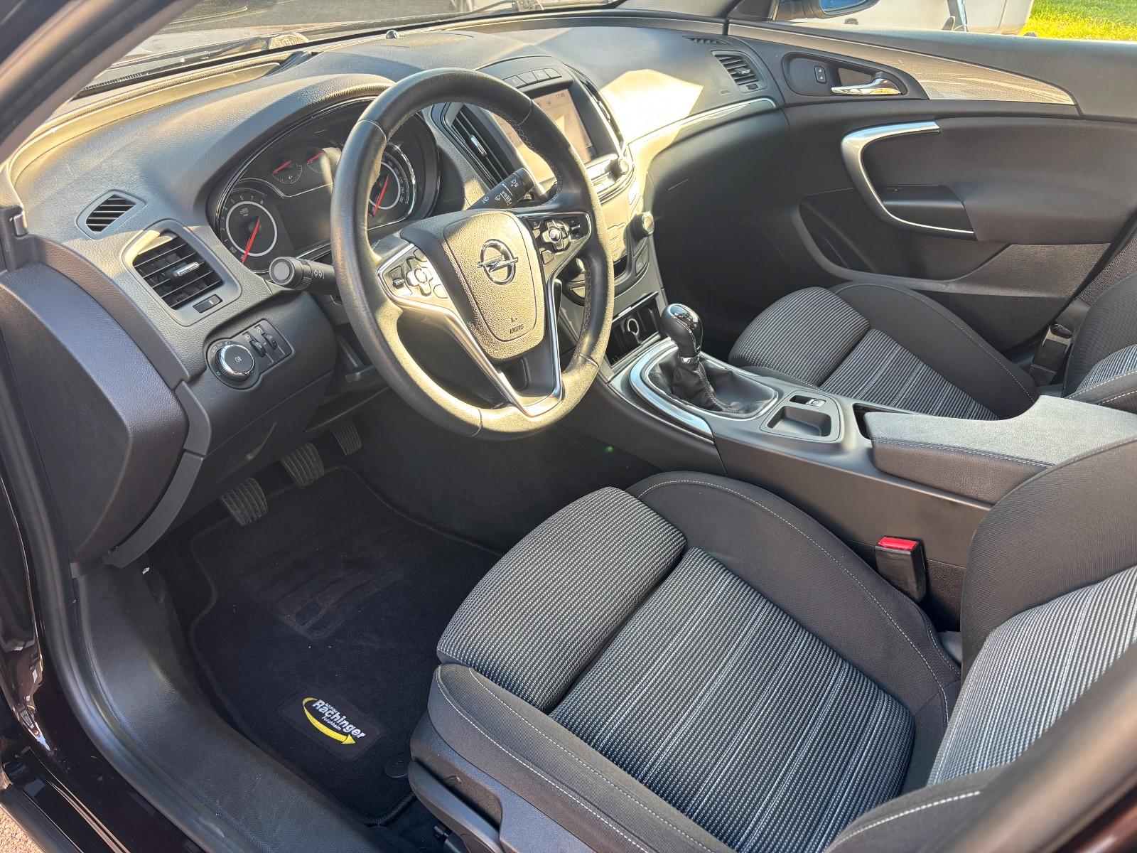 OPEL INSIGNIA 2.0 TURBO 250ch BVM Sièges chauffants Toit ouvrant Historique présent - 1ERE MAIN