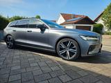 Volvo V60 D4 AWD Geart. R Design NAVI PANO AHR SOUND - Volvo V60: Awd R Design