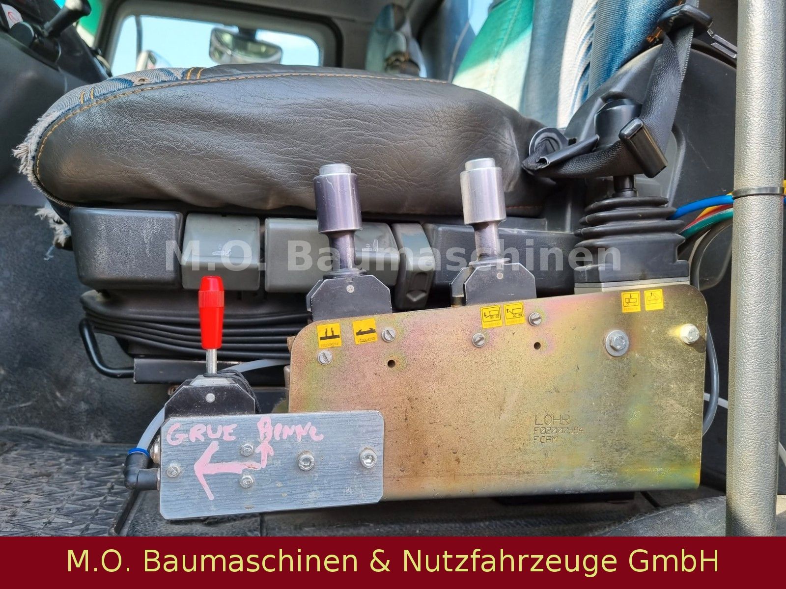 Fahrzeugabbildung Mercedes-Benz Actros 2632  / 3-Seitenkipper / AC / 6x4 /EPS /