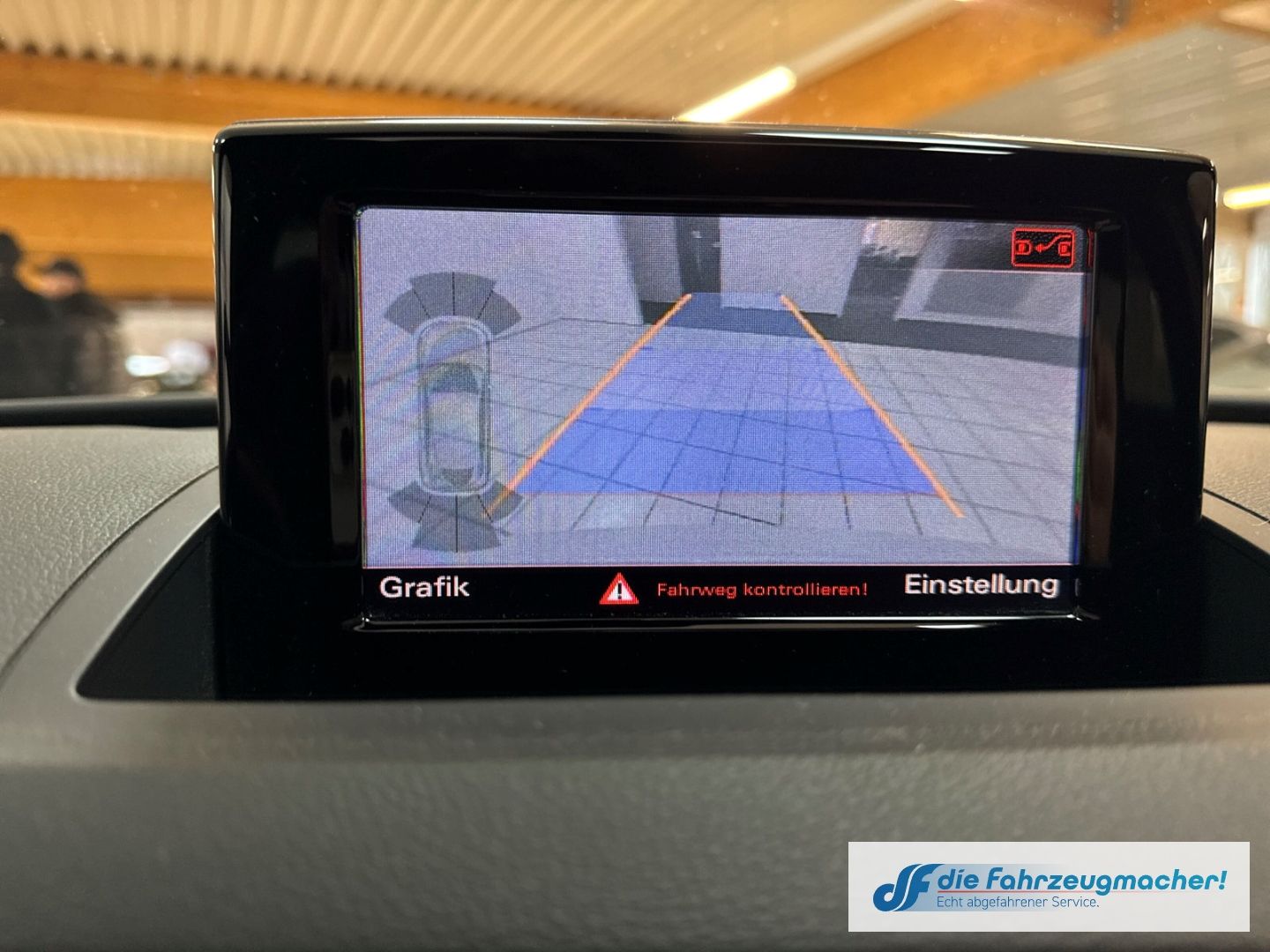 Fahrzeugabbildung Audi Q3 sport quattro S line S-line Sportpaket El. Pa