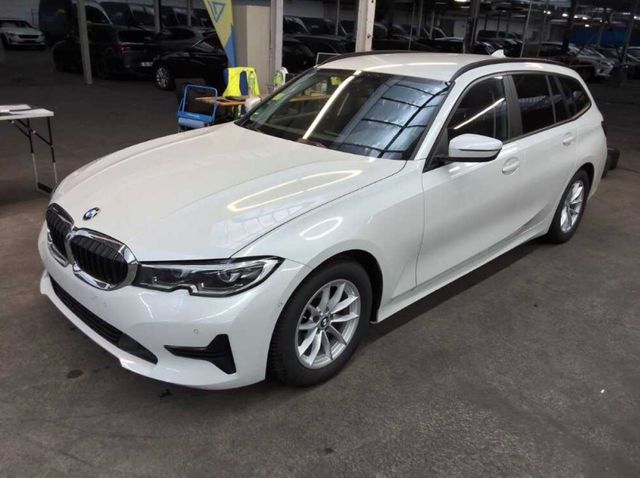 BMW 320d T Aut.  LED/NAVI+/H&K/VIRTU/STANDH/RFK/8Fa