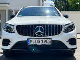 Mercedes-Benz 4MATIC AMG Night/Multimedia-Paket | Polarweiß  - Mercedes-Benz GLC 250 Gebrauchtwagen in München