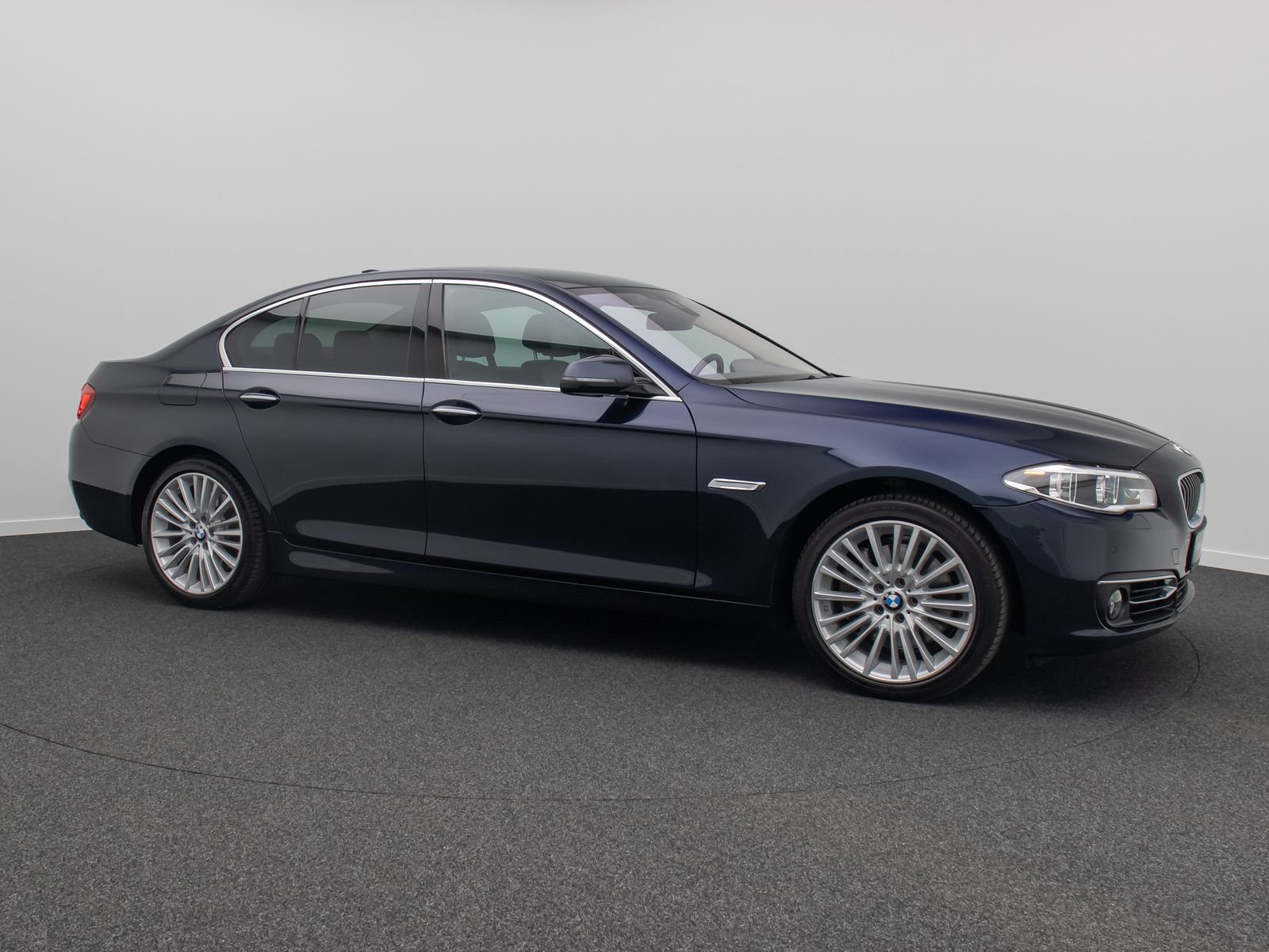 Fahrzeugabbildung BMW 535i Luxury Line HUD Memory ACC NaviPro Komfort