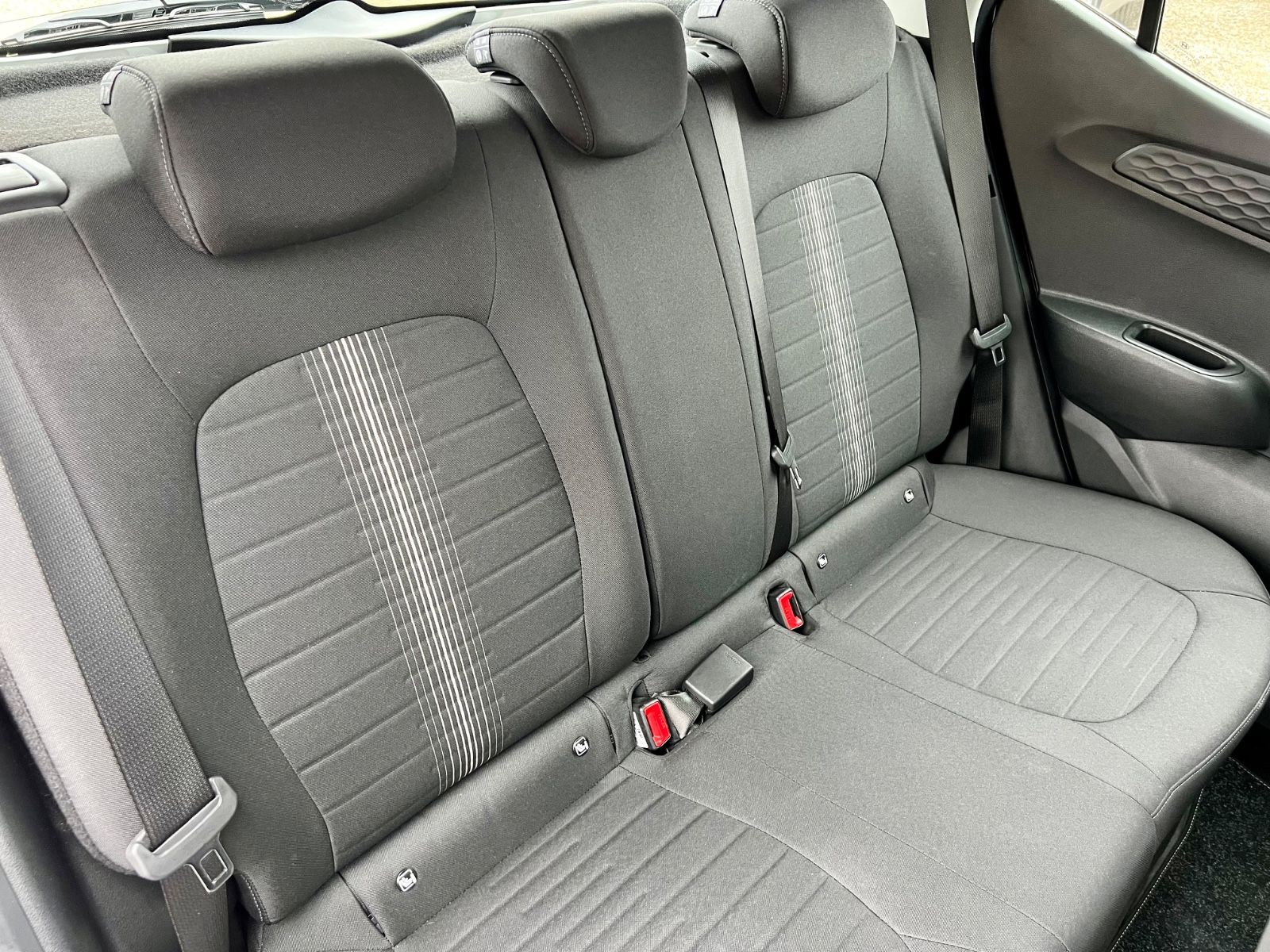 HYUNDAI i10 Trend KLIMA KAMERA NAVI SHZ