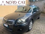 Toyota Avensis 2.2 D-4D 16V Station Wagon - Toyota Avensis aus 2008: Kombi