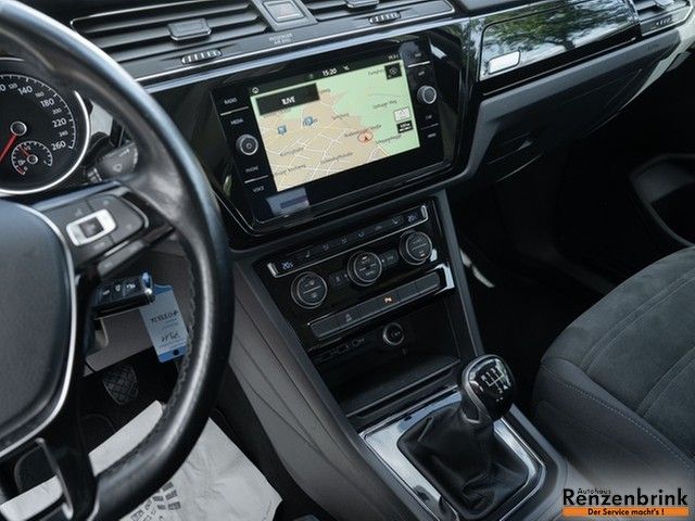 Touran Highline TDI LED ACC AHK Standhzg. Busine