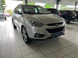 Hyundai ix35 Style AWD // LEDER+ALLRAD+XENON+PANO+ALU // - Hyundai ix35 in Köln