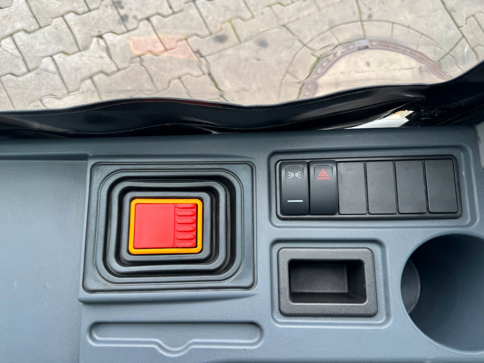 Fahrzeugabbildung Jungheinrich EFG 215 / Triplex: 4.25m! / SS / 4.168h / 2024