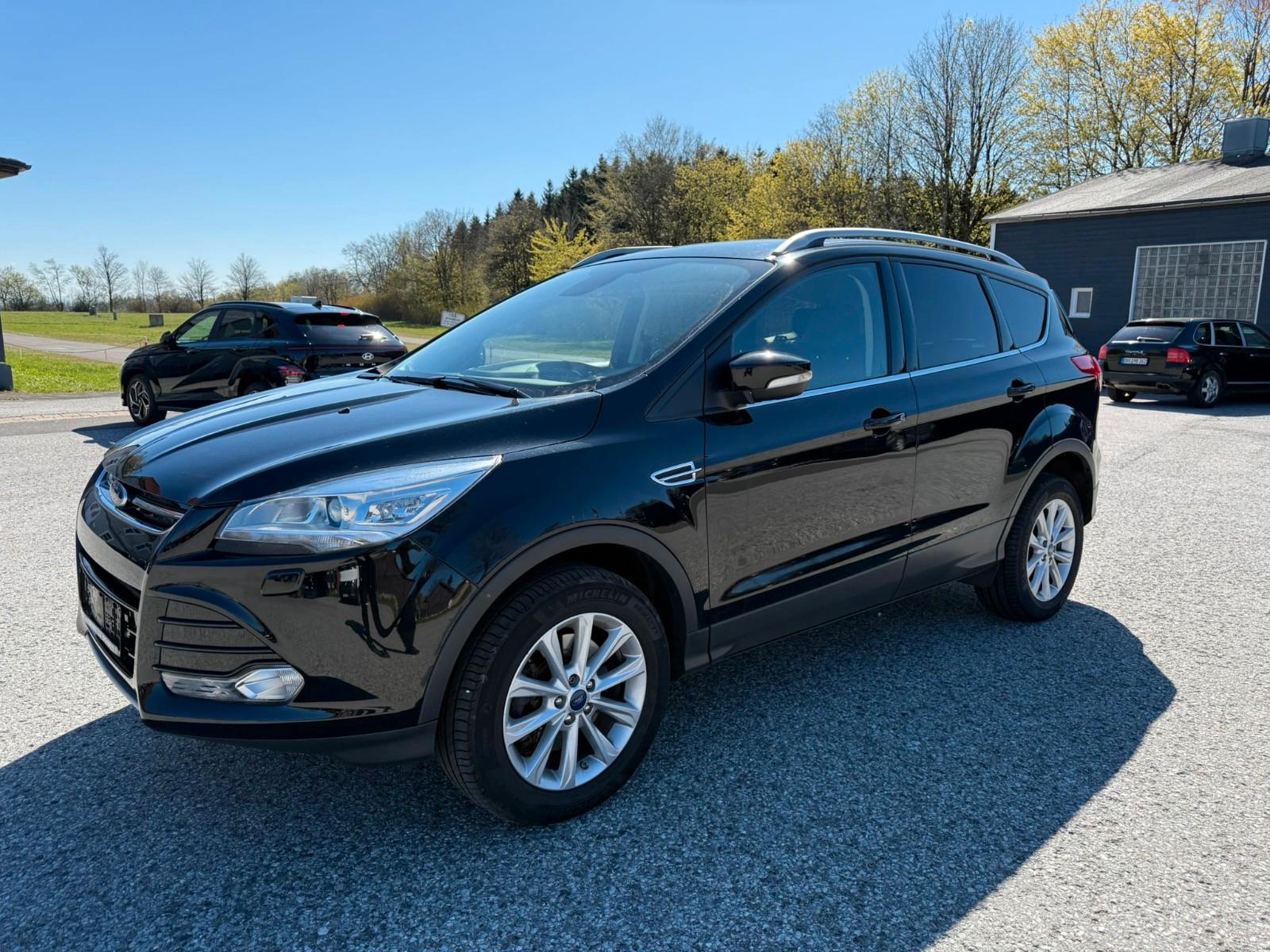 Ford Kuga Titanium - Tüv 04 / 2027 - Navi - Automatik