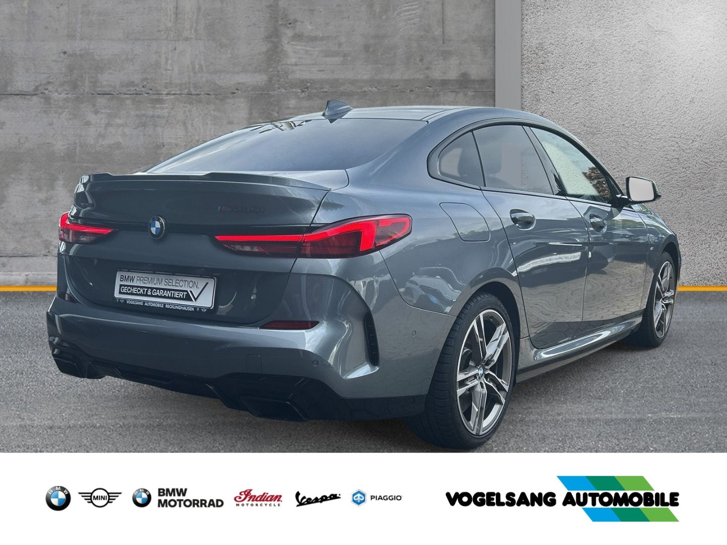 Fahrzeugabbildung BMW M235i xDrive Gran Coupe Park-Assistent Head-Up H