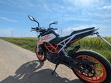 KTM Duke 390 - KTM 390 DUKE