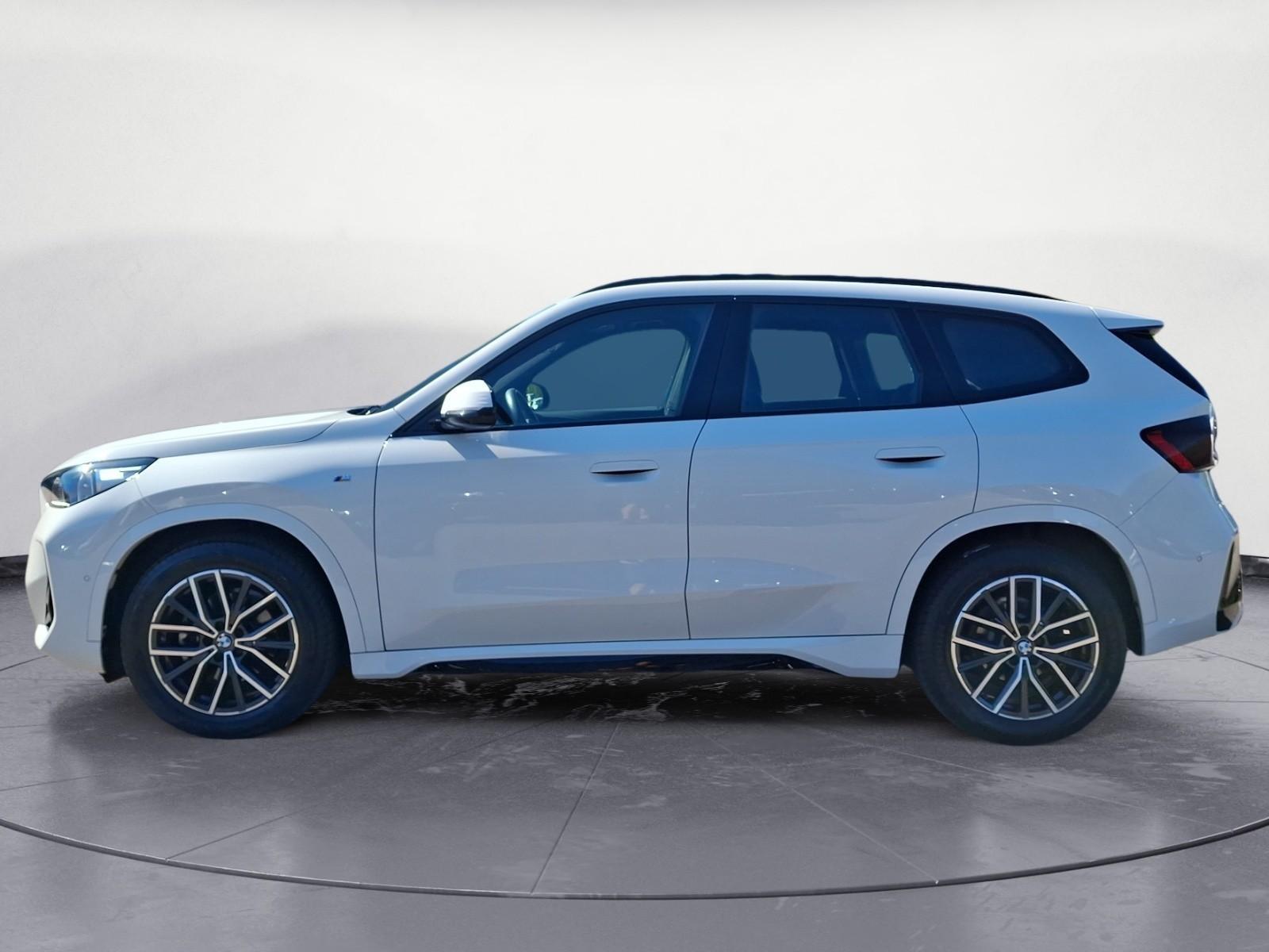BMW X1 sDrive18d Aut. M Sportpaket Pro Panorama Head, миниатюра 3