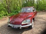 Citroën DS - rote Citroën DS
