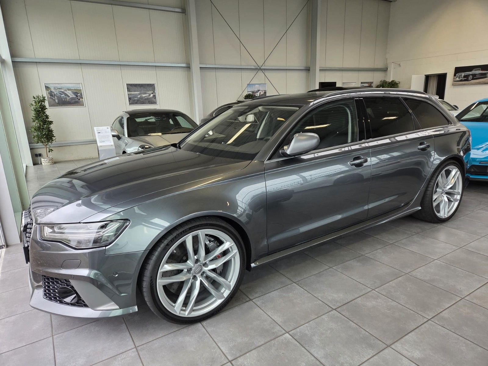 Fahrzeugabbildung Audi RS6 RS 6 Avant  quattro performance/Keramikbrems