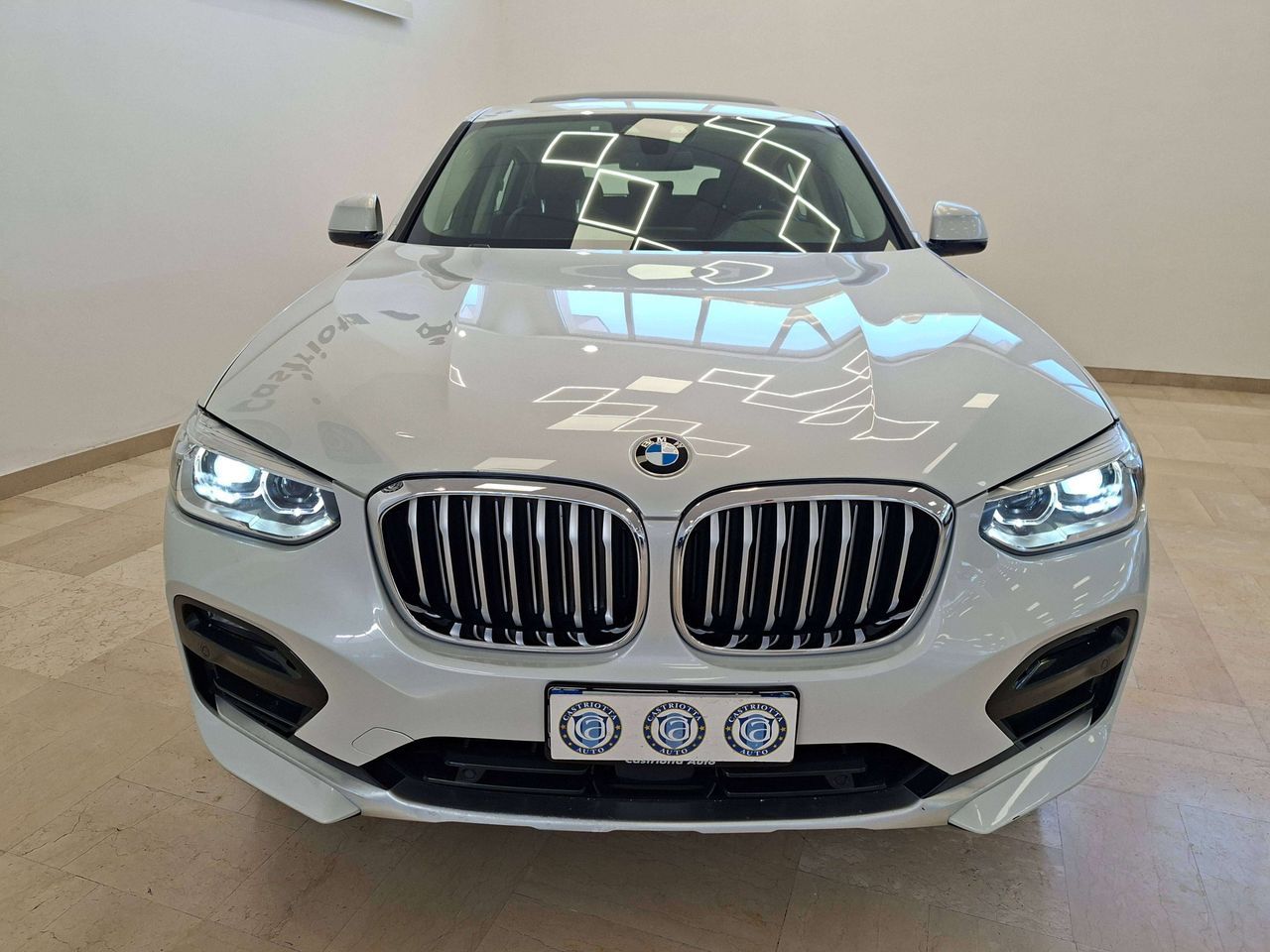 BMW X4 xdrive20d xLine Aut my19 SPETTACOLARE imagem 2