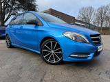 Mercedes-Benz B 200 SPORTPAKET NAVI XENON SITZHZG. AHK 18" PDC