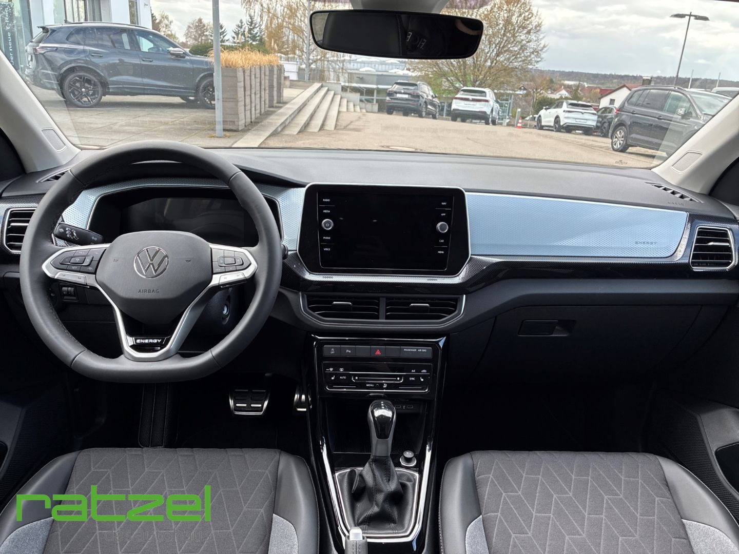 Fahrzeugabbildung Volkswagen T-Cross ENERGY 1.0 TSI DSG NAVI+AHK+Kamera+LED