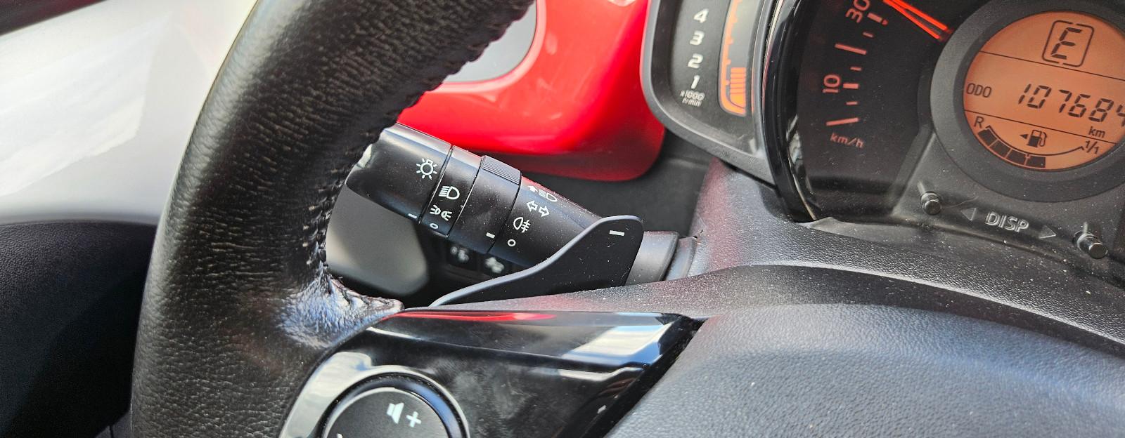 Toyota Aygo Edition Automatik Touch Navi Schaltwippen