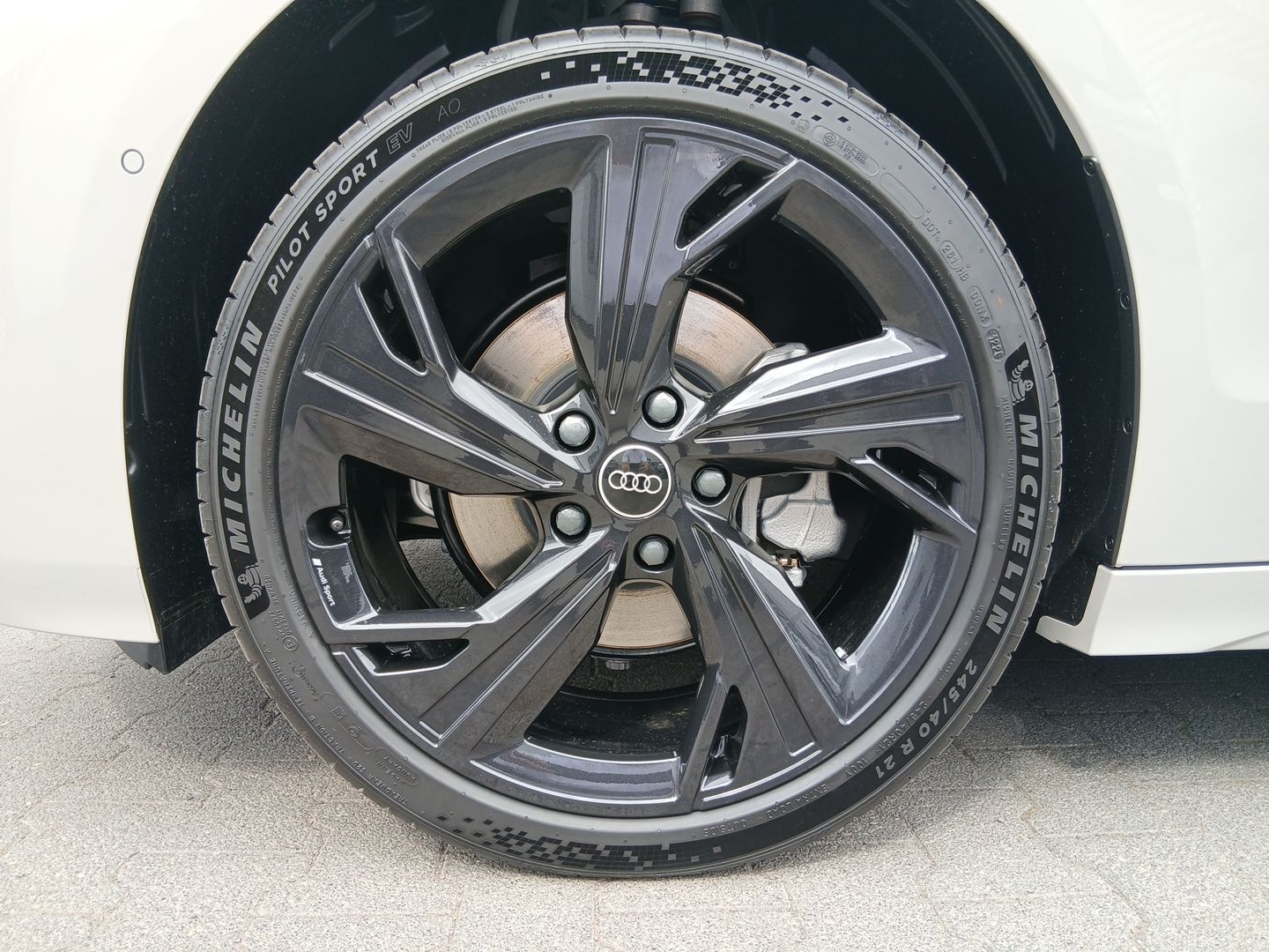 Audi A6 e-tron - Bild 7