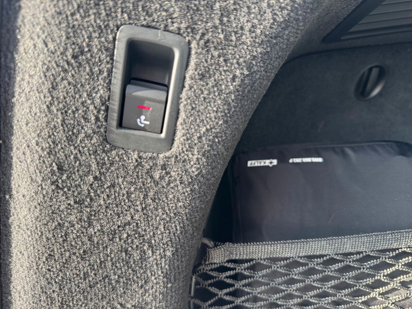 Fahrzeugabbildung Audi A6 Avant Design 40 TDI quattro S tronic