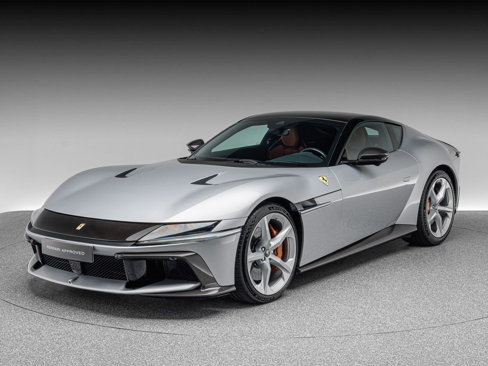 FERRARI 12Cilindri