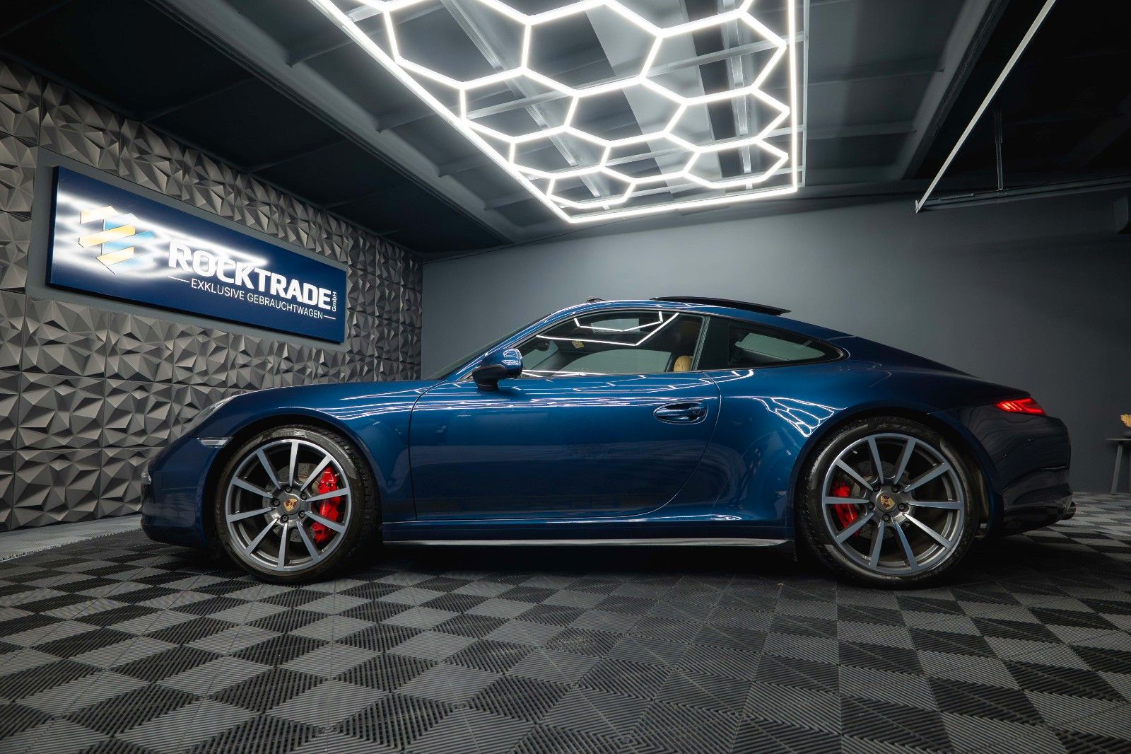 Fahrzeugabbildung Porsche 991 911 Carrera 4 S *111 Punkte*Pano*Sportabgas*