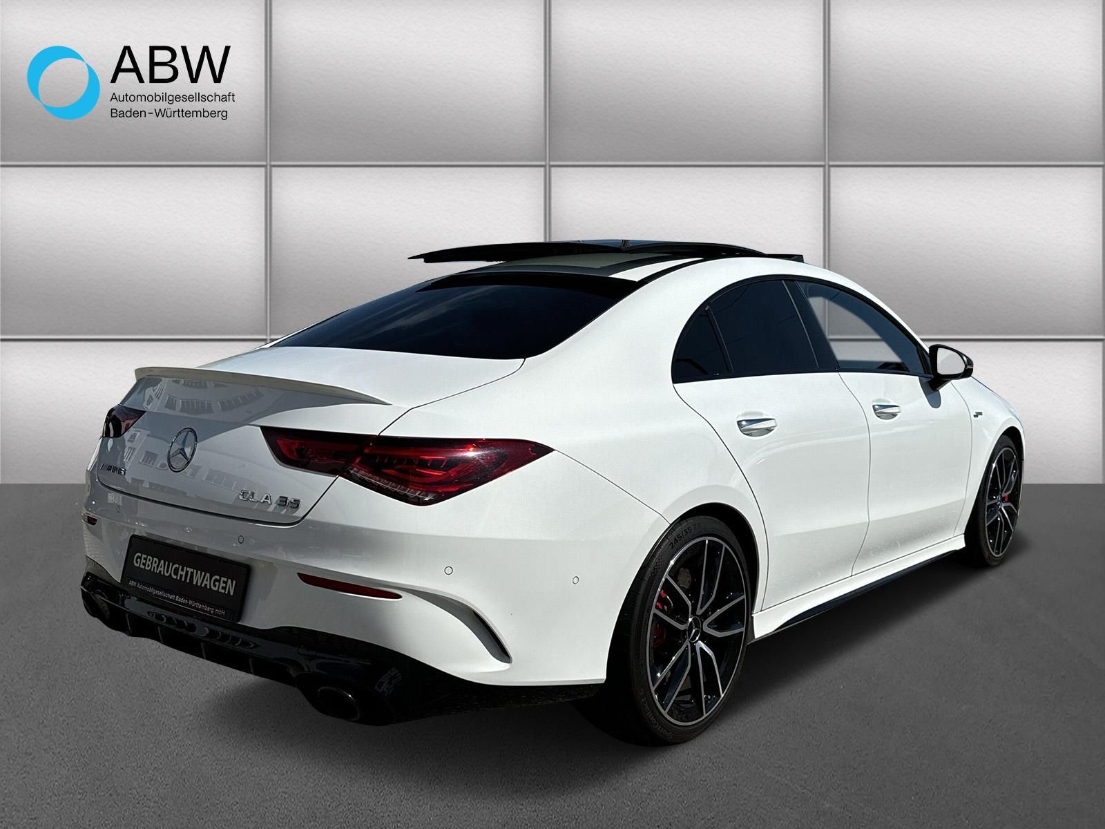 Fahrzeugabbildung Mercedes-Benz CLA 35 AMG 4Matic Panoramadach EU6d