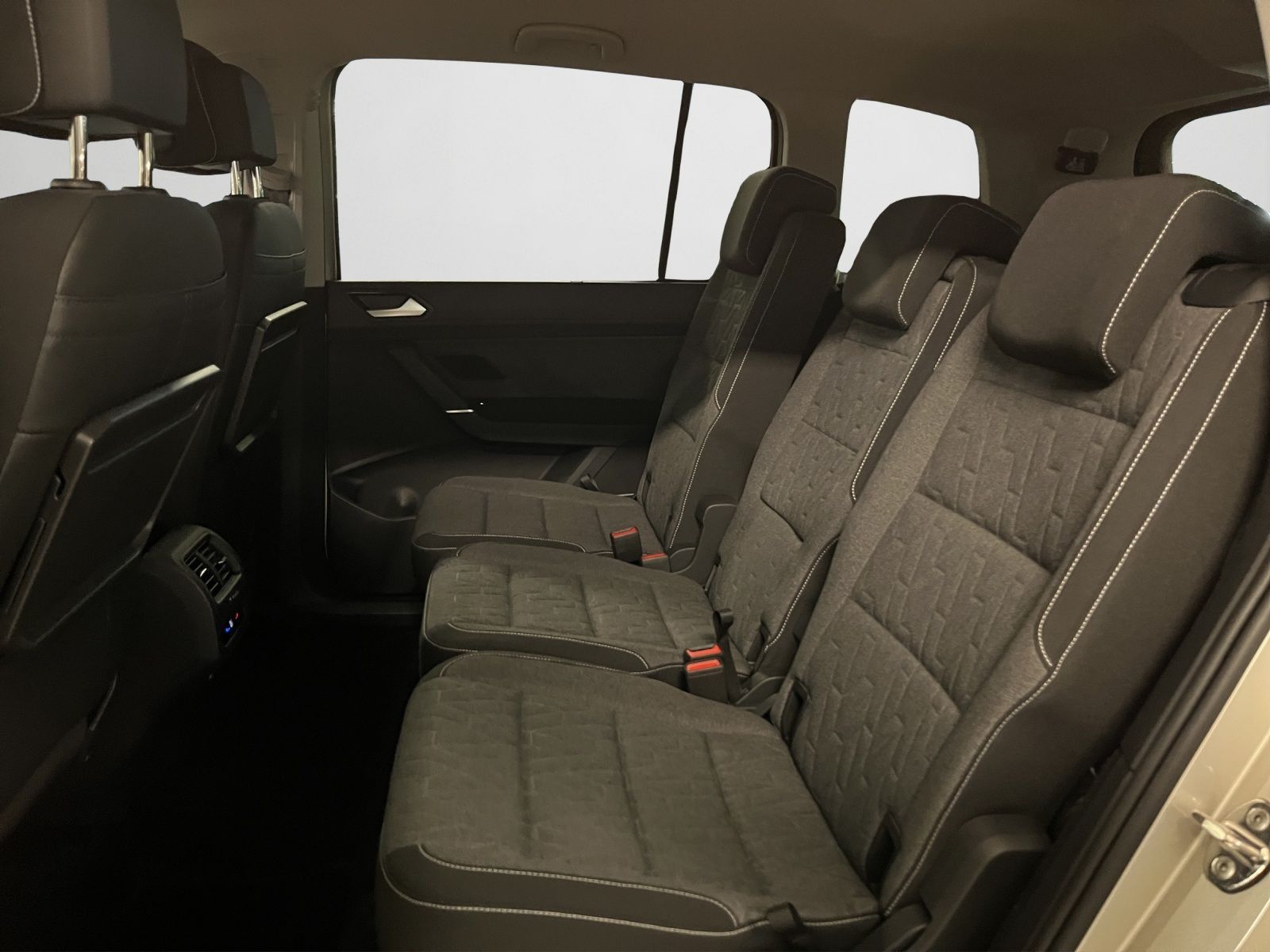 Volkswagen Touran - Bild 15