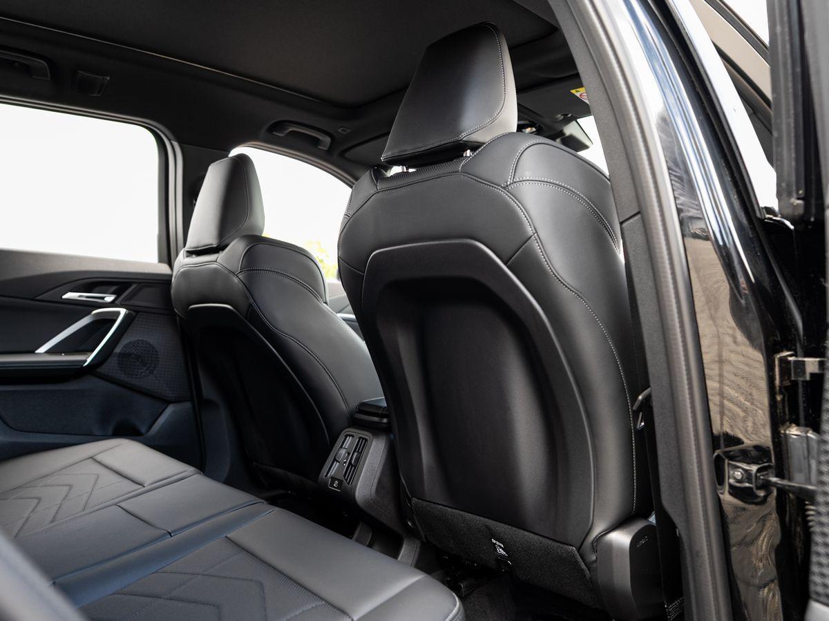 BMW X1 sDrive20i M-Sport AHK PANO ACC KoZg AdLED LRH