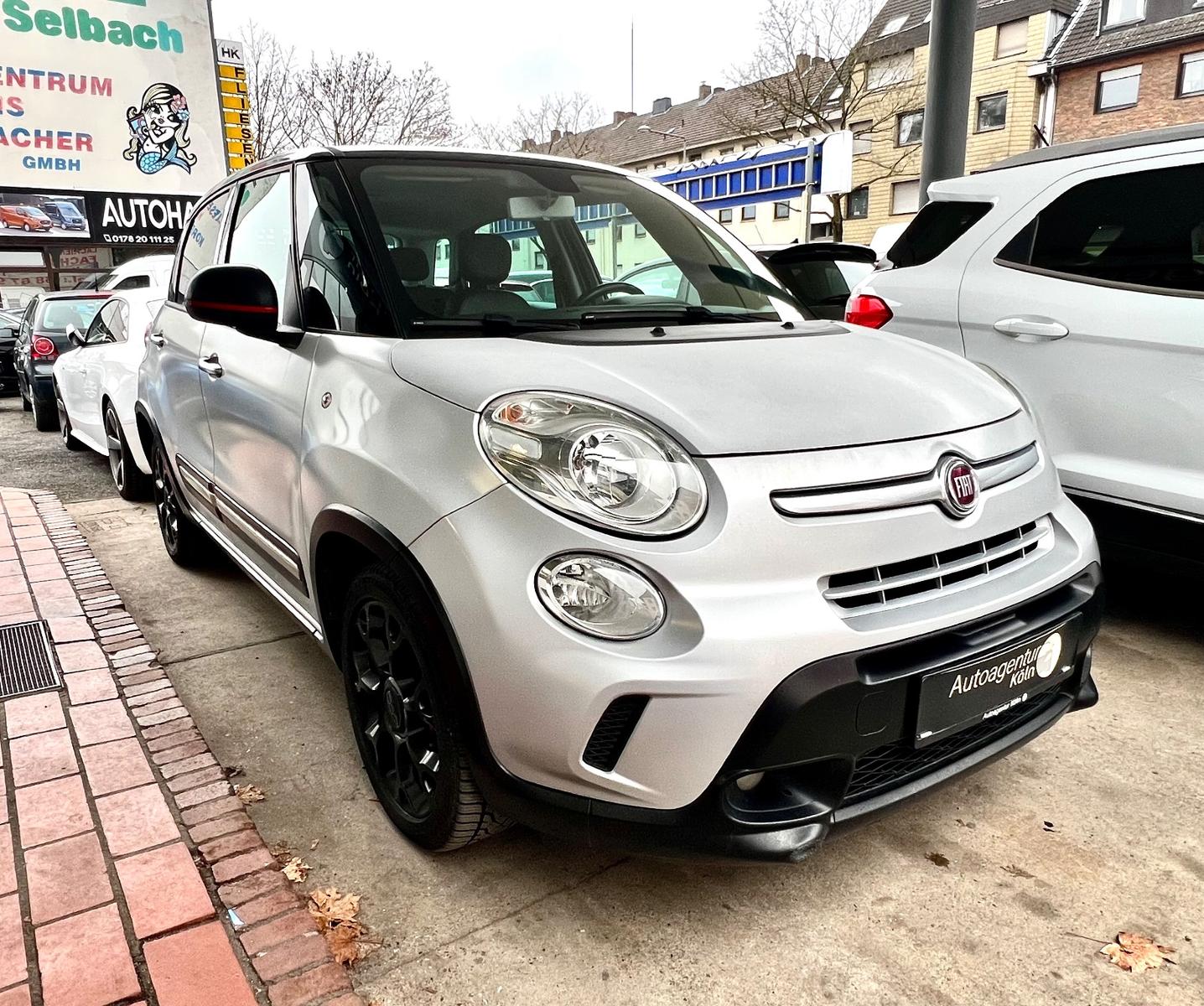 Fiat 500L 2014 — interior