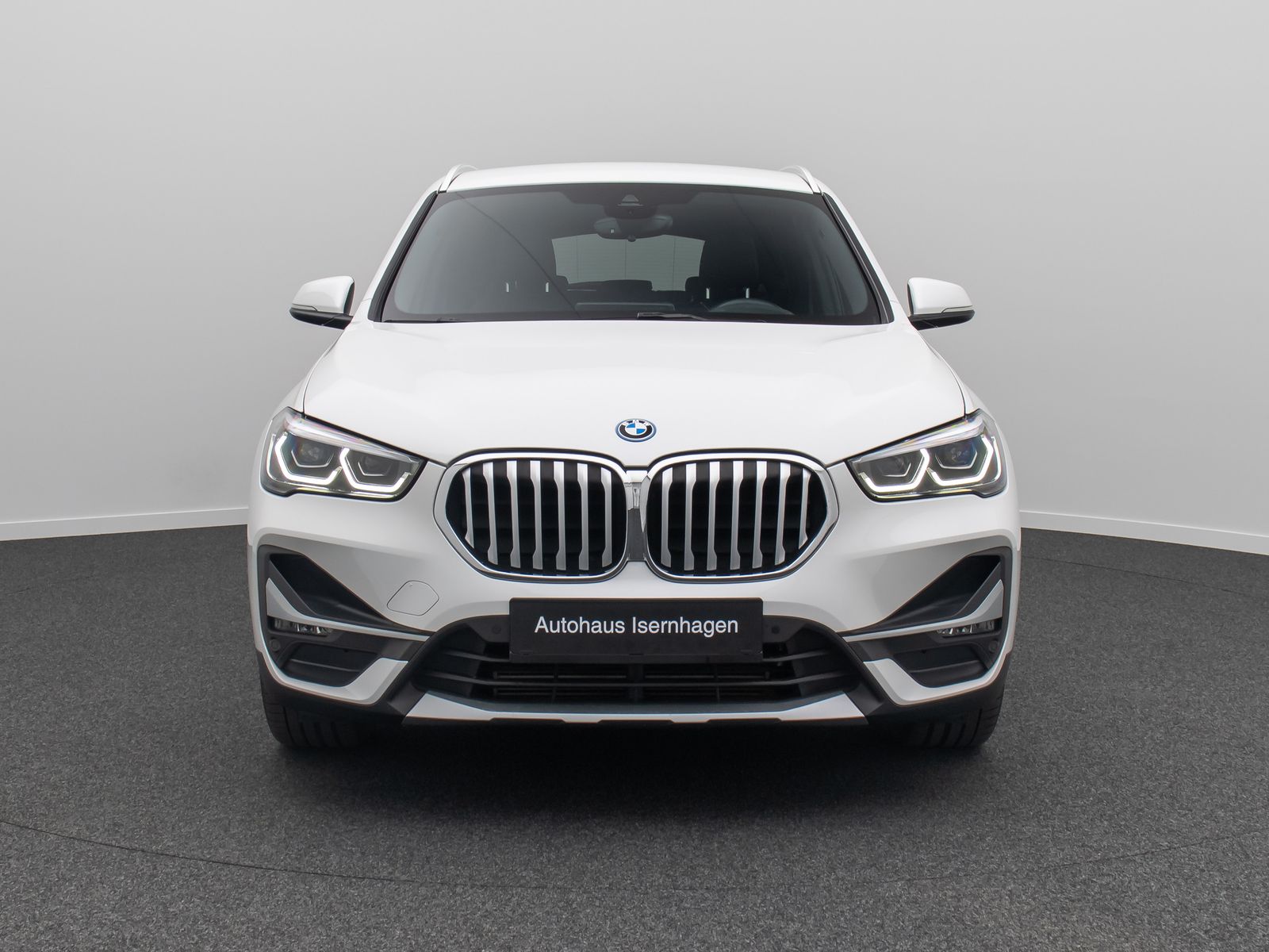 Fahrzeugabbildung BMW X1 xD25e xLine HUD Navi+ HiFi DAB Kamera 19Zoll