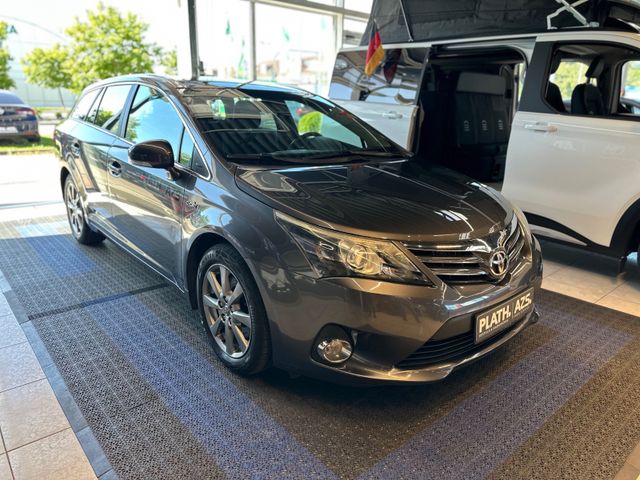 Toyota Avensis Kombi Life Automatik