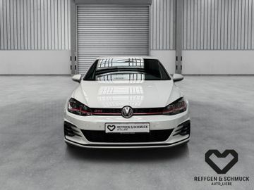 Volkswagen Golf - 2