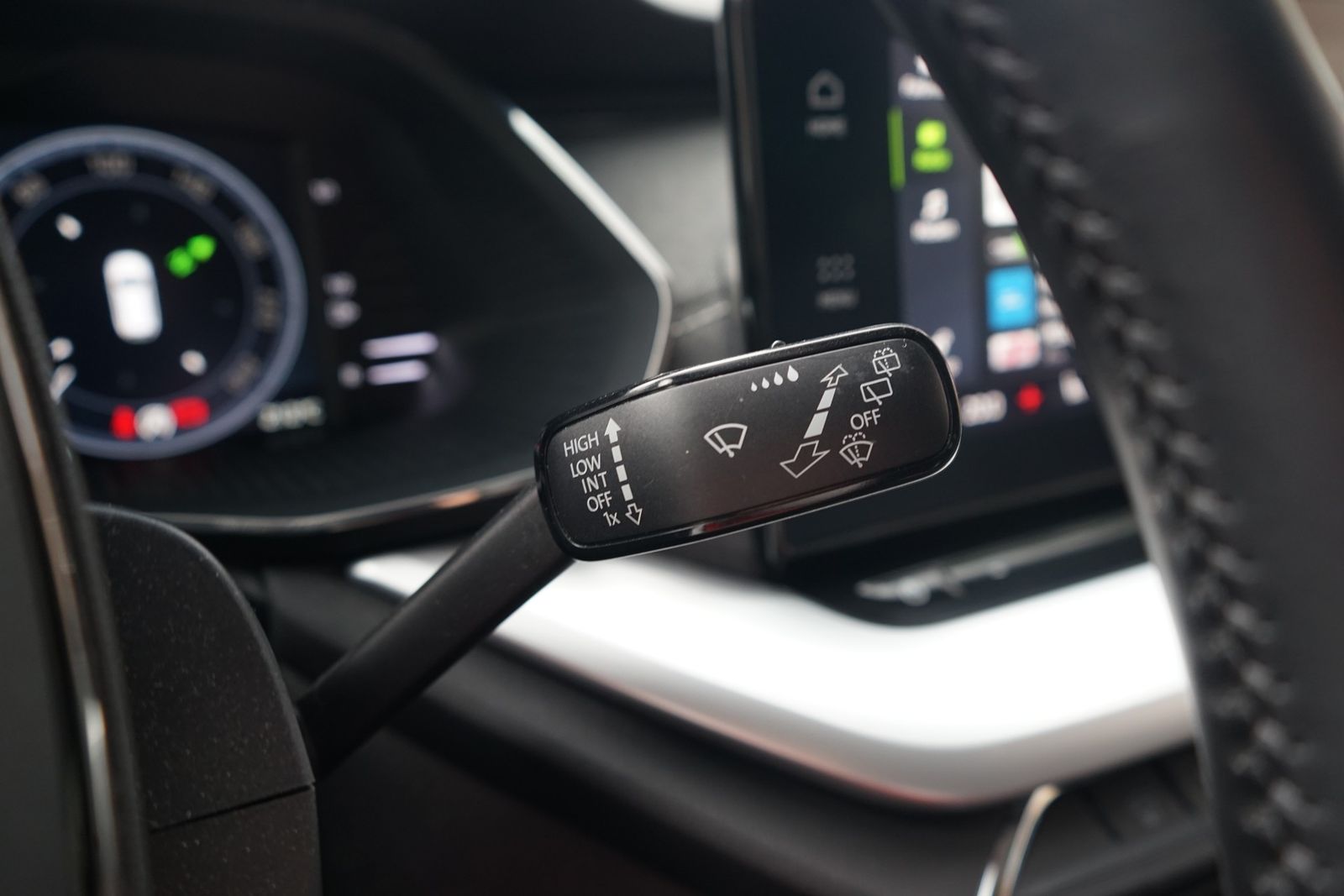 Skoda Octavia Combi 1.5 TSI First Edition LED Navi PDC foto 20