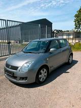 Suzuki Swift 1,3 / zentrale/ Klima/ TÜV. - Suzuki Swift mit Diesel-Antrieb: Kleinwagen
