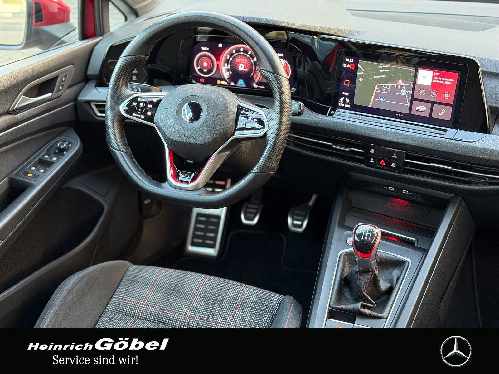 Fahrzeugabbildung Volkswagen GTI*VIII*2.0TSI*PANO*MATRIX*KEYLESS*AMBIENTE*NAV