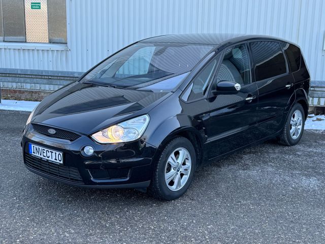 Ford S-Max S-MAX Titanium*1. Hand*