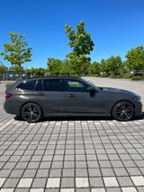 BMW 320d xDriveTouringMPaket,AHK,HUD,H&K+Winterräder - BMW 3 Series: Winterräder