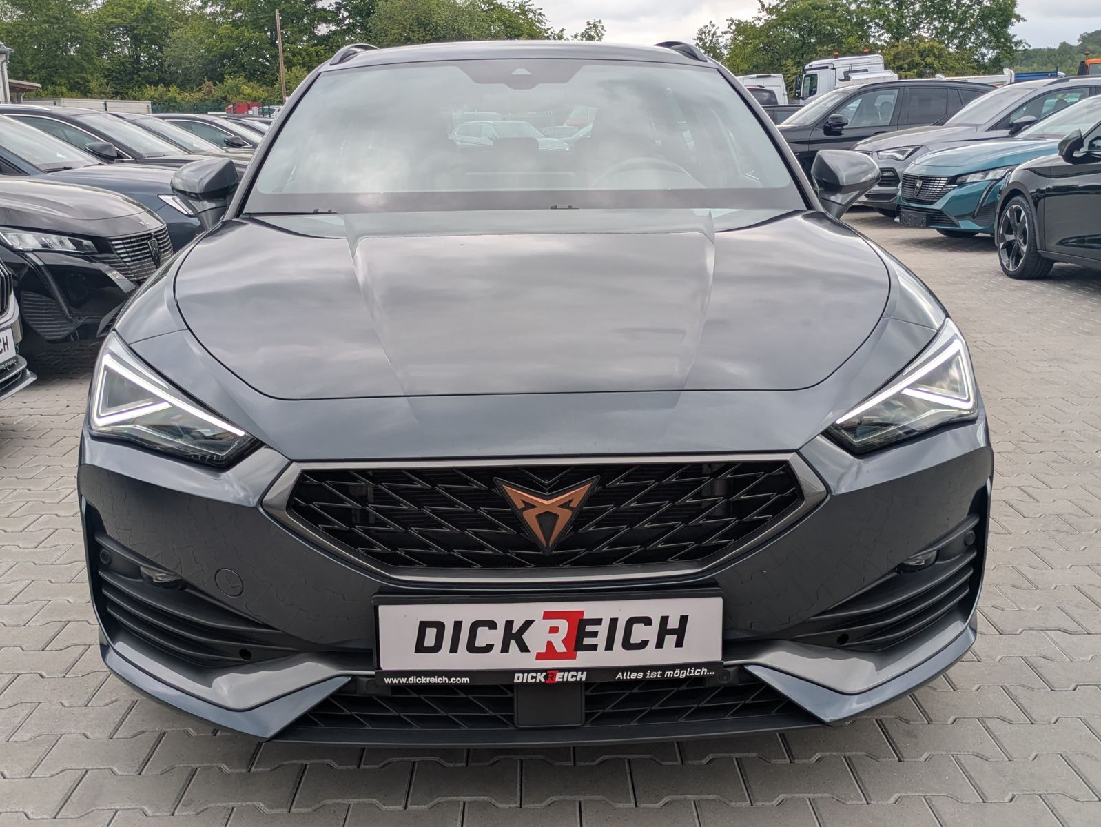 Fahrzeugabbildung CUPRA Leon 1.5 eTSI DSG MATRIX-LED*ACC*APP*KAMERA*18"